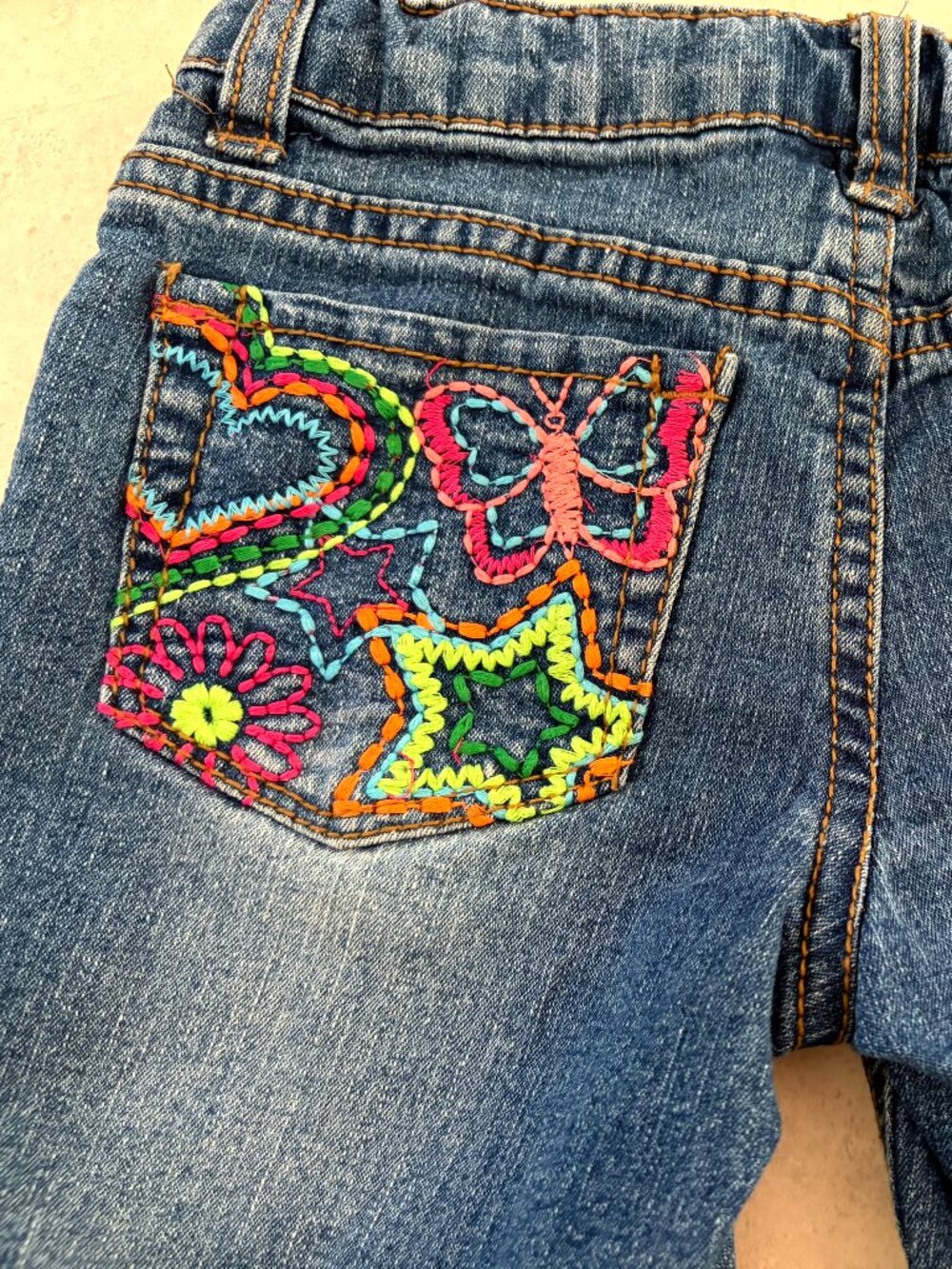 Girls jean shorts Colorful embroidery Stars Butterflies Size 4T Squeeze Brand